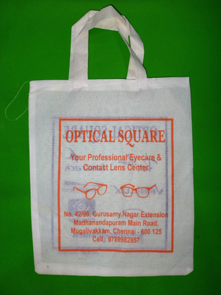 Spacious, perfect for gifts and sweets